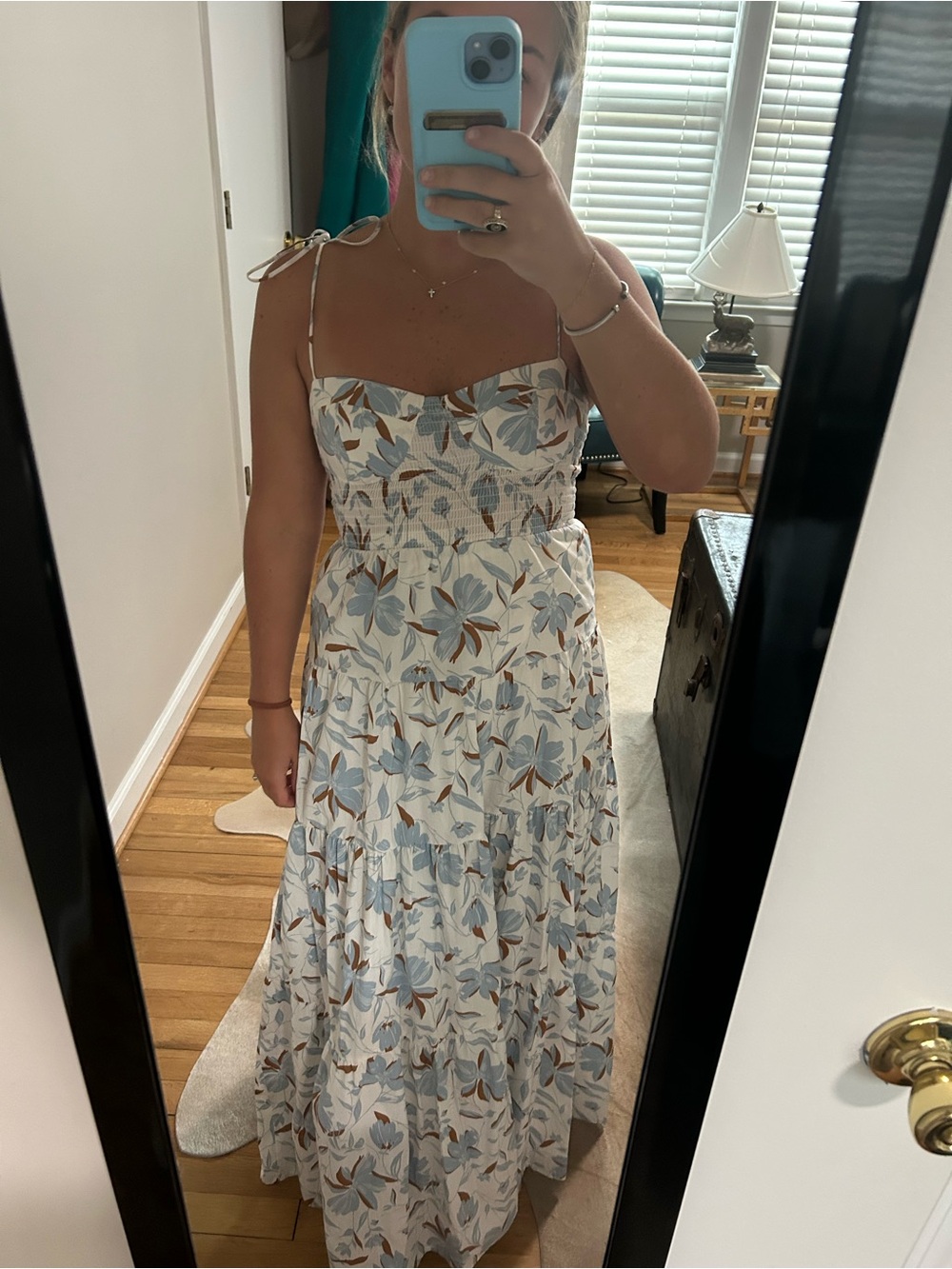 Wayf maxi blue, brown, white dress!